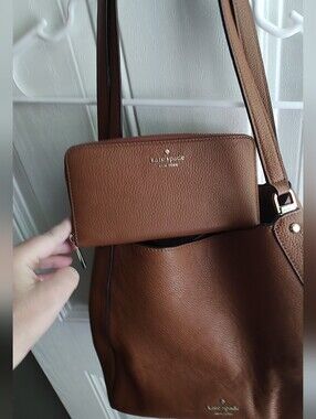 Kate Spade Leila Pebbled Brown Leather Tote with Matching Zip Around Wallet.